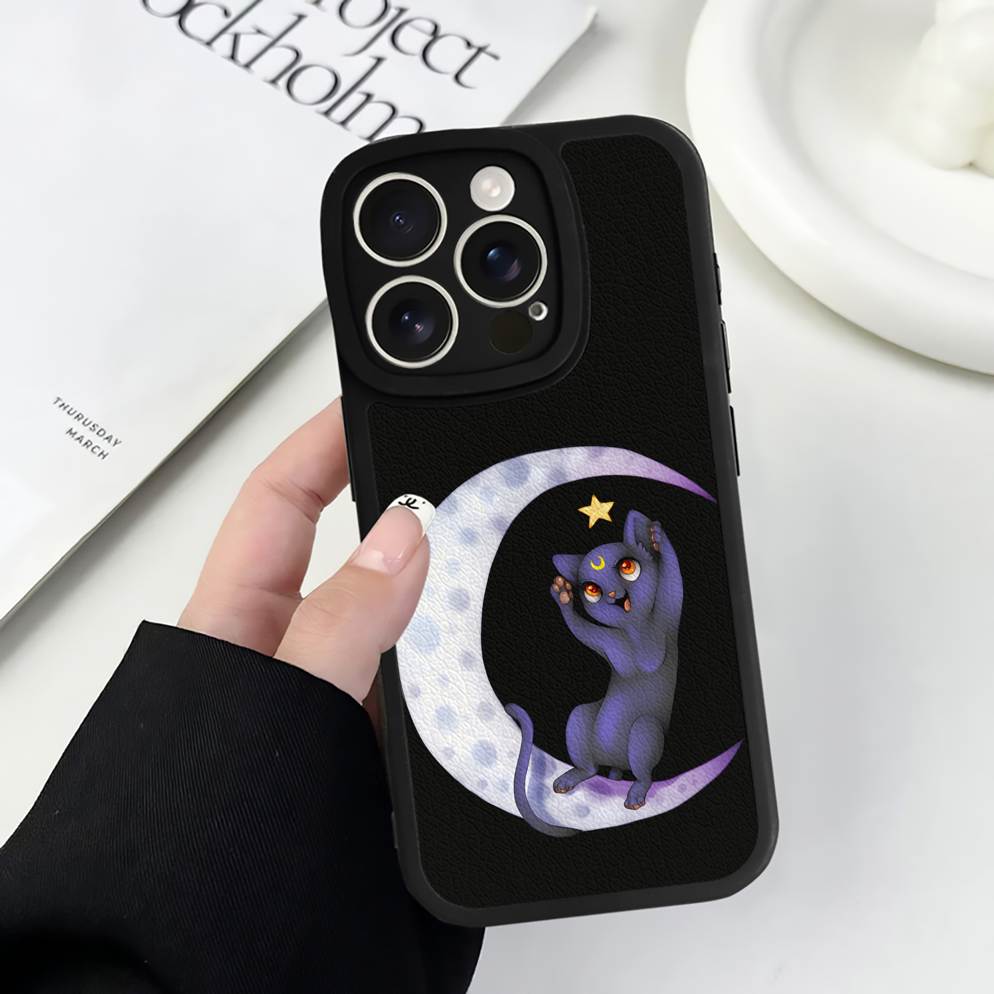（画像用） 美少女戦士セーラームーン Sailor Moon 【iPhone 16シリーズ対応】シリコンスマホケース（レザー調） 材質：シリコン